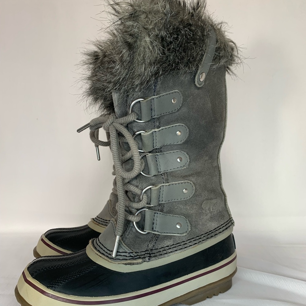 GUC SOREL Joan of Artic Snow Winter Boots Size 5 Gray Faux Fur Waterproof
